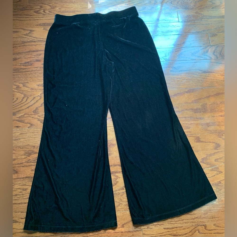 Mossimo Black Velvet Flare Pant Size XL